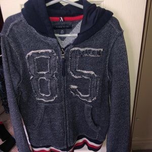 Boys Tommy Hilfiger zip hoodie. Size 6-7
